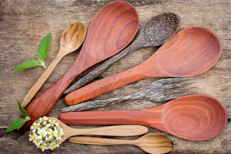 Wooden Spoon Care 101: How to Clean, Sanitise, and Stop Them Cracking in UK Homes